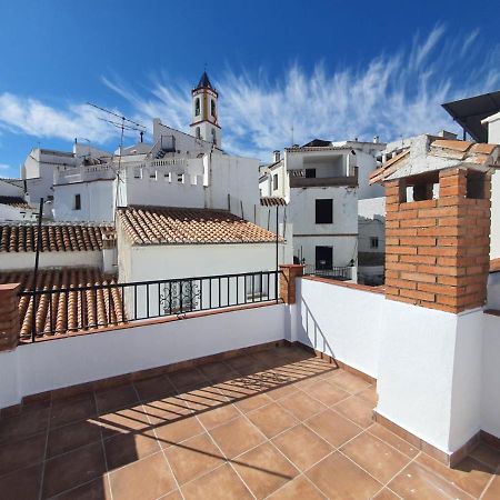 Villa Casa El Campanario à Yunquera Extérieur photo
